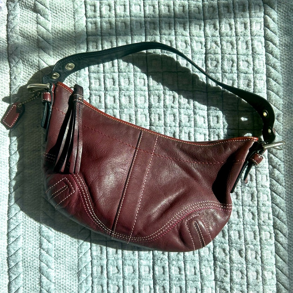 Coach Y2K Burgundy/Marroon Hobo Shoulder Bag